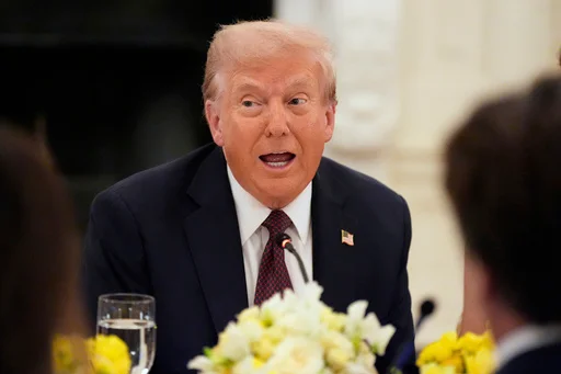 Trump Dines DC Restaurant