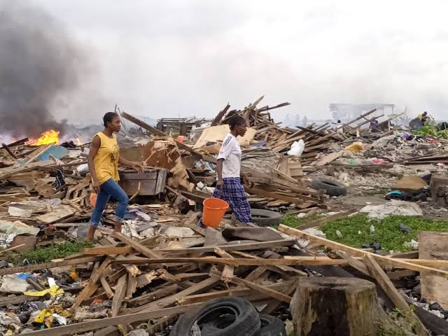 Bulldozers Storm Oworonshoki as Residents Cry Out Over Displacement